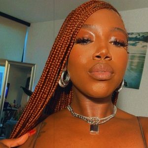 Meet your Posher, Amani